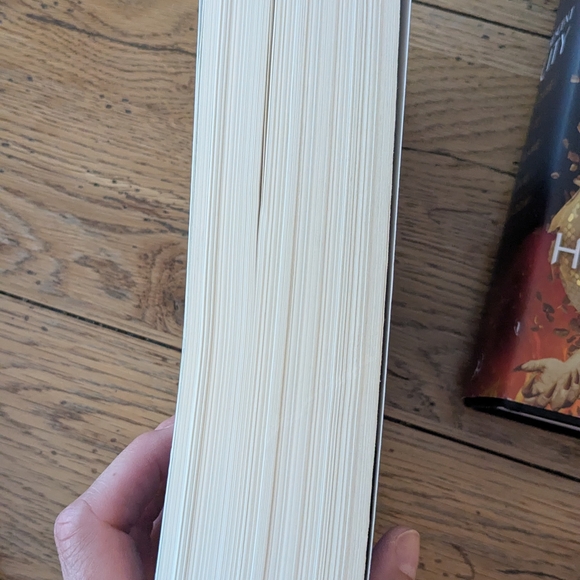 Sarah J. Maas 3 Book Set - Crescent City - Picture 7 of 8